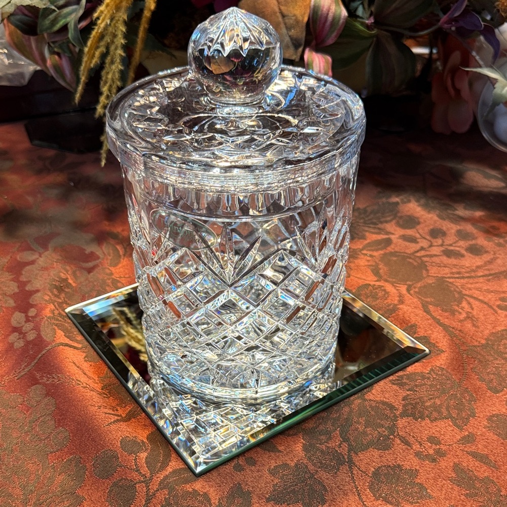 Taunton Vintage Crystal Glass Jar with Lid (Biscuit Barrel) 24% Lead crystal